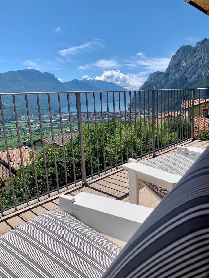 Villa Edo Lake View Tenno Eksteriør bilde
